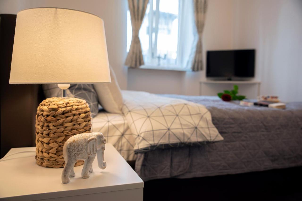 Central Bright Apartment คลูจ-นาโปกา ภายนอก รูปภาพ